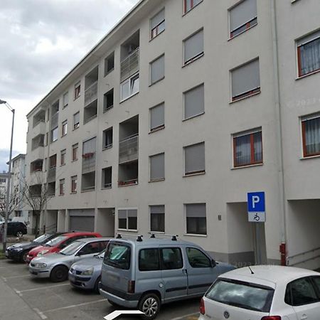 Apartman Aura Zagabria Esterno foto