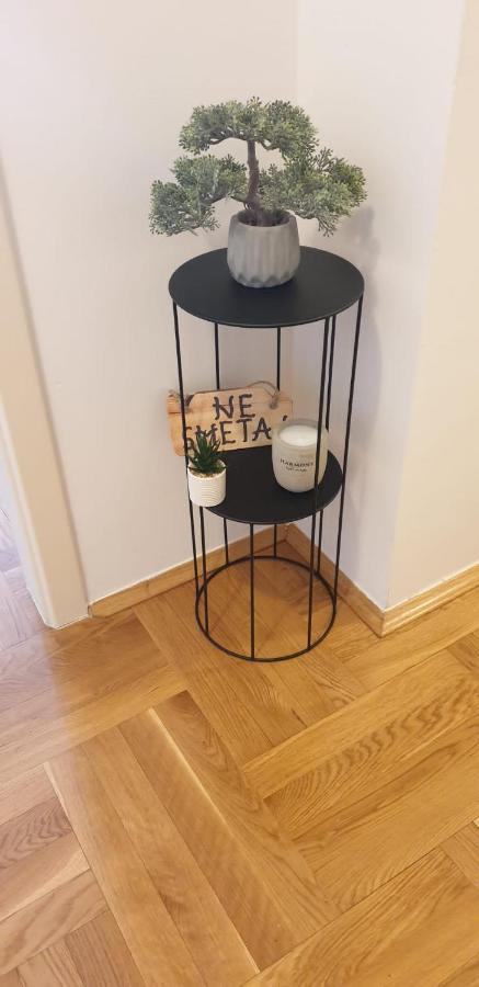 Apartman Aura Zagabria Esterno foto
