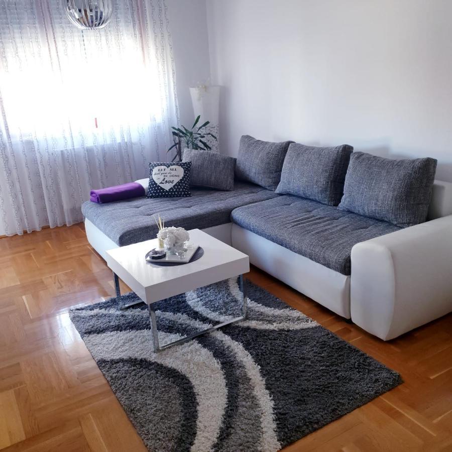Apartman Aura Zagabria Esterno foto