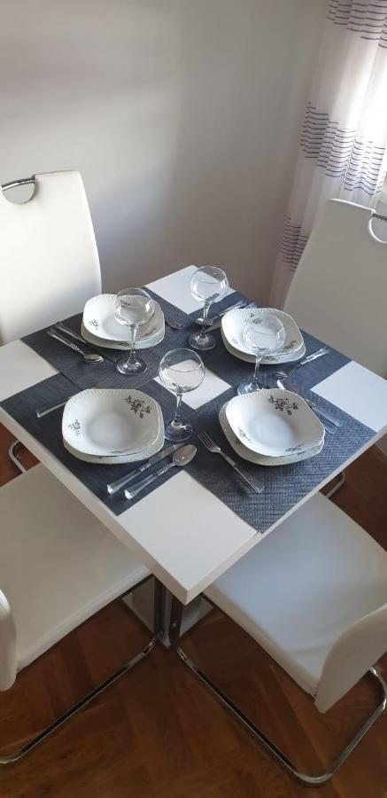 Apartman Aura Zagabria Esterno foto